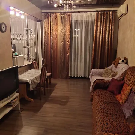 2 комнатная на базарной 敖德萨